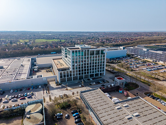 100 Avebury Boulevard 080