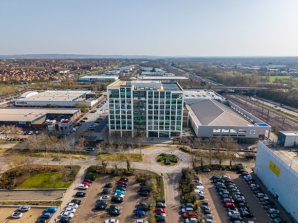 100 Avebury Boulevard 086