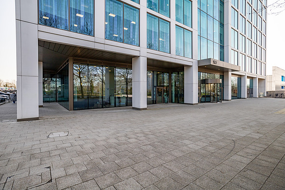 100 Avebury Boulevard 142