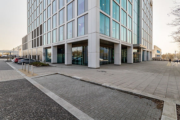 100 Avebury Boulevard 143