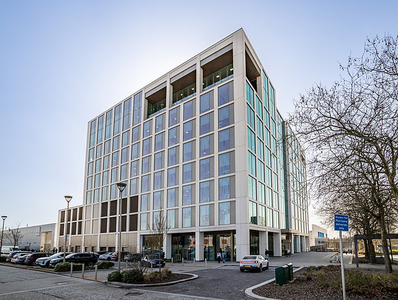 100 Avebury Boulevard 155