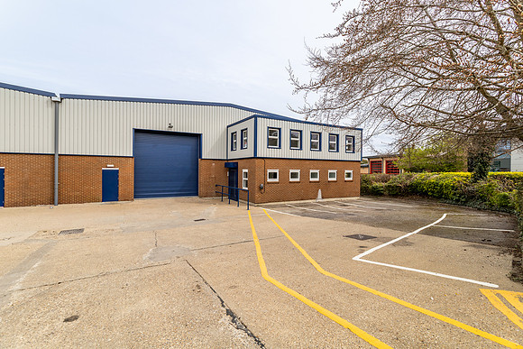 Lawrence Way Ind Estate - Dunstable-98
