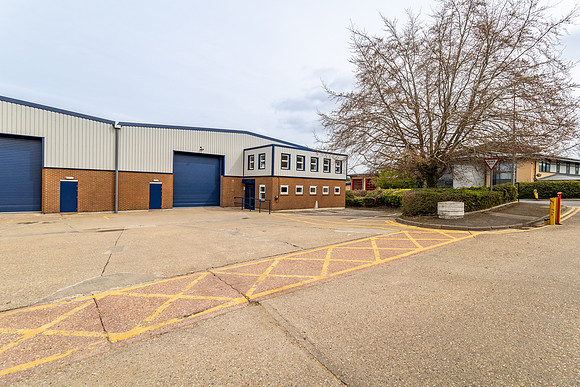 Lawrence Way Ind Estate - Dunstable-100