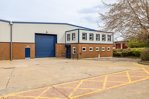 Lawrence Way Ind Estate - Dunstable-101