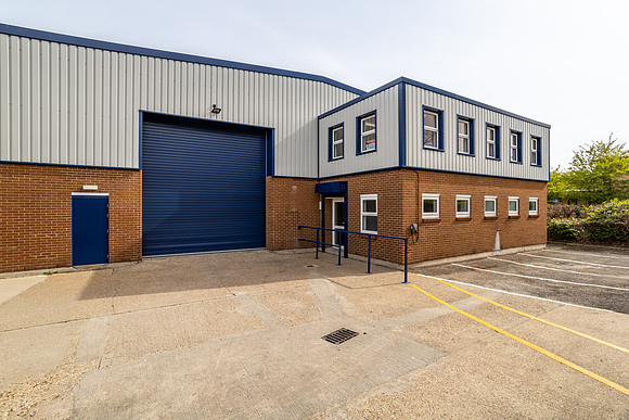 Lawrence Way Ind Estate - Dunstable-105