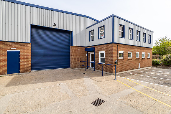 Lawrence Way Ind Estate - Dunstable-108