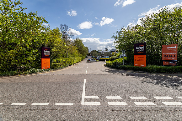 Linford_Wood_022