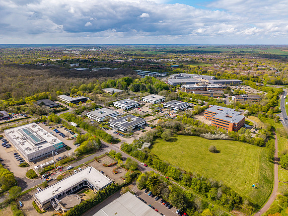 Linford_Wood_146