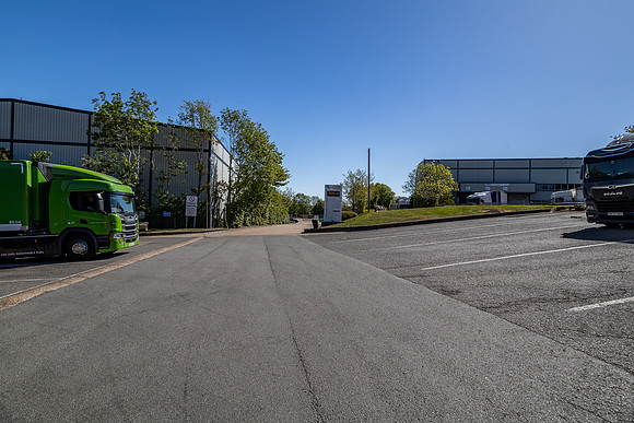 Crawley Crossing - Jct 13-101