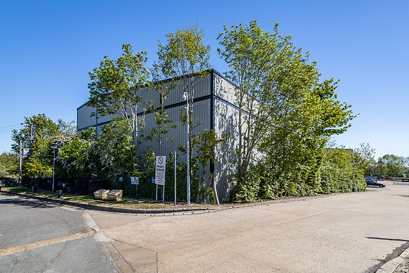 Crawley Crossing - Jct 13-105