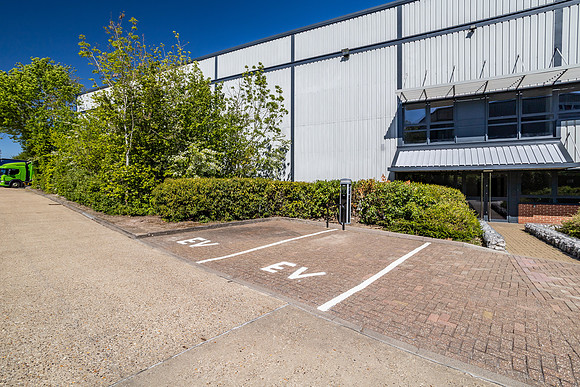 Crawley Crossing - Jct 13-118