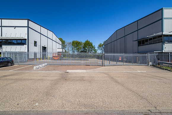 Crawley Crossing - Jct 13-127