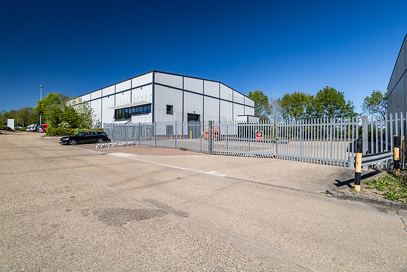 Crawley Crossing - Jct 13-131