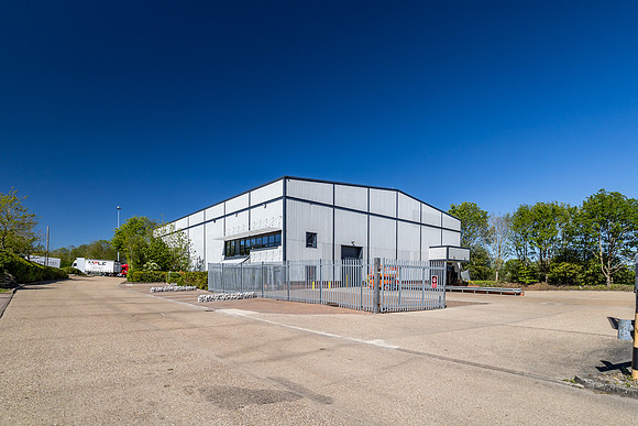 Crawley Crossing - Jct 13-140