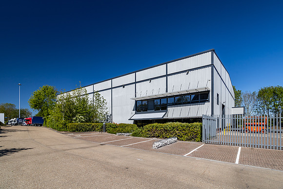 Crawley Crossing - Jct 13-144