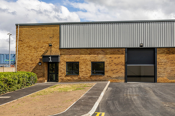 Anderson Road, Woodford 037-2