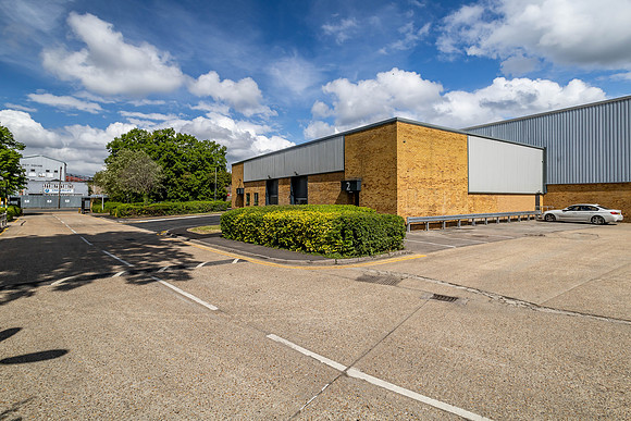 Anderson Road, Woodford 042-2