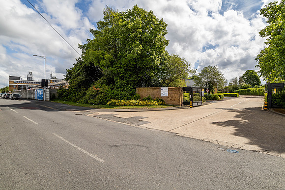 Anderson Road, Woodford 065-2