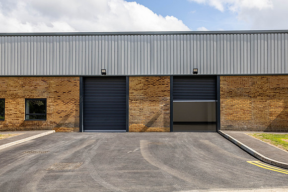 Anderson Road, Woodford 071-2