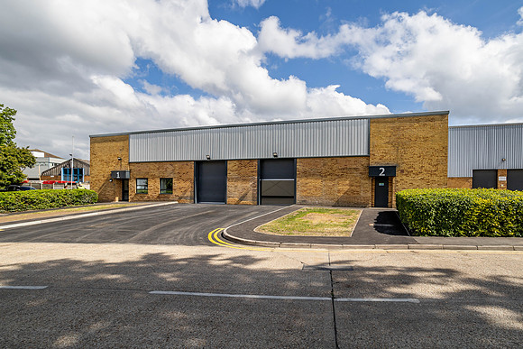 Anderson Road, Woodford 073-2