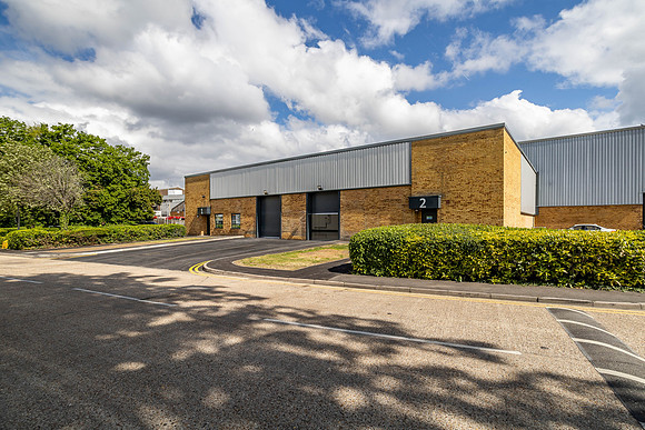 Anderson Road, Woodford 075-2