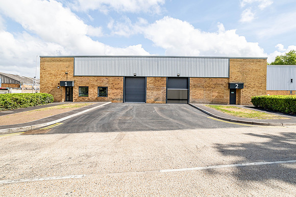 Anderson Road, Woodford 076-2