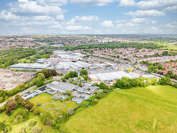 Anderson Road, Woodford 124-2