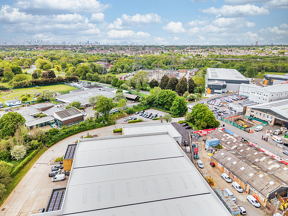 Anderson Road, Woodford 113-2