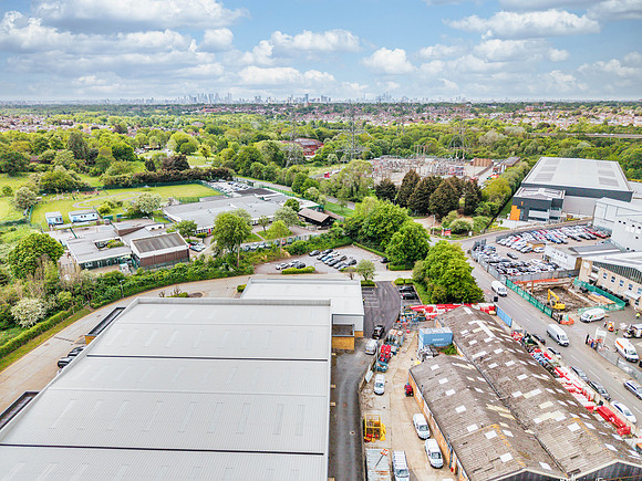 Anderson Road, Woodford 112-2