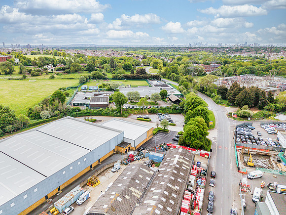 Anderson Road, Woodford 111-2
