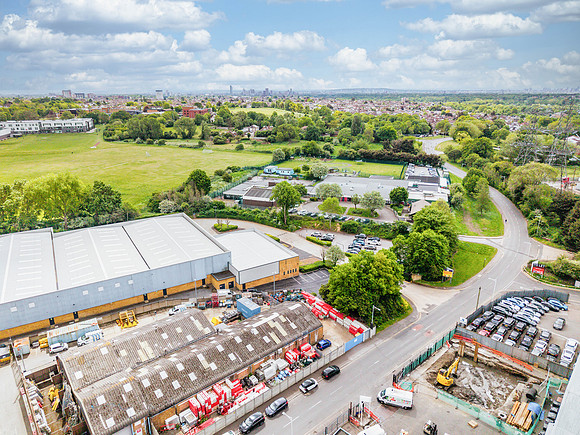 Anderson Road, Woodford 110-2
