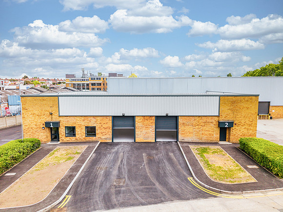 Anderson Road, Woodford 094-2