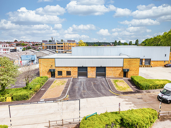 Anderson Road, Woodford 088-2
