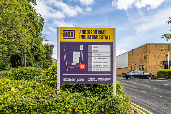 Anderson Road, Woodford 082-2