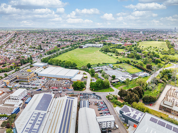 Anderson Road, Woodford 136-2