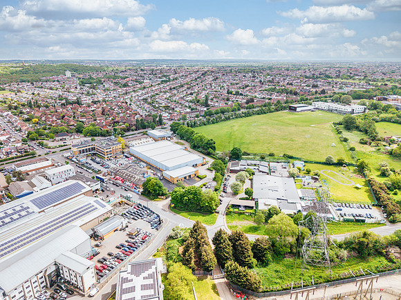 Anderson Road, Woodford 138-2