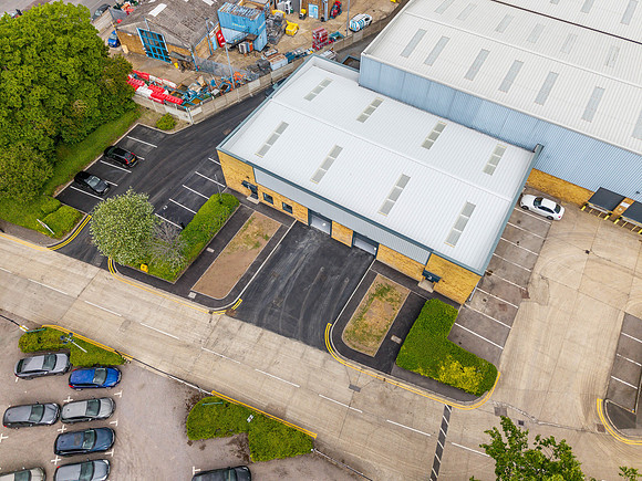 Anderson Road, Woodford 146-2