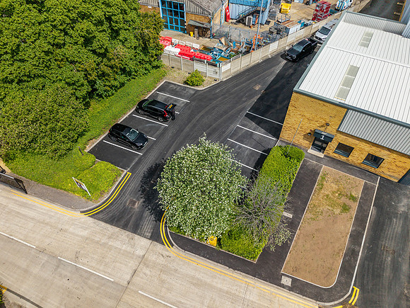 Anderson Road, Woodford 151-2