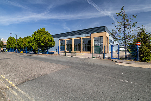 Unit E Dean Way - Great Western Ind Est-30
