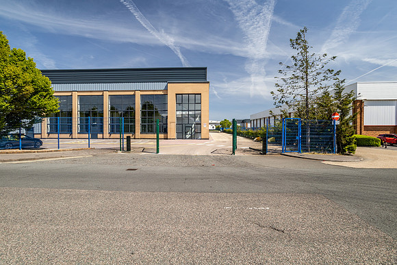 Unit E Dean Way - Great Western Ind Est-31