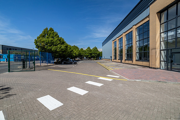 Unit E Dean Way - Great Western Ind Est-35
