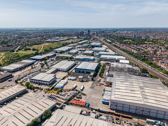 Unit E Dean Way - Great Western Ind Est-117
