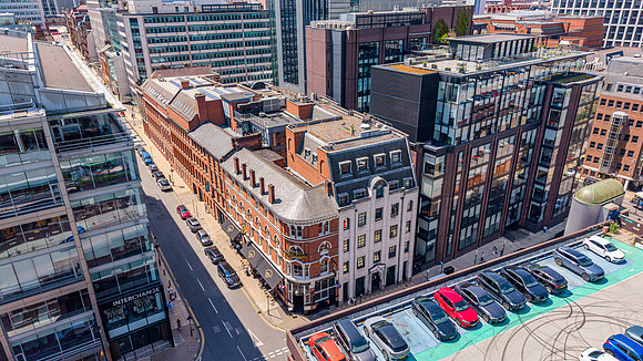 24 Livery St_022
