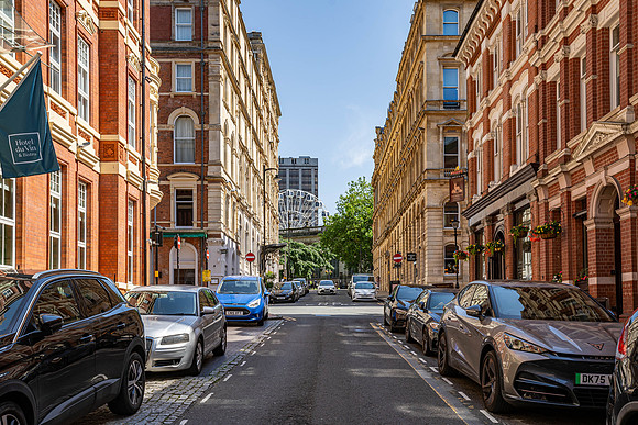 24 Livery St_115