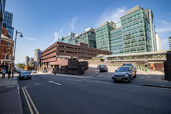 24 Livery St_129
