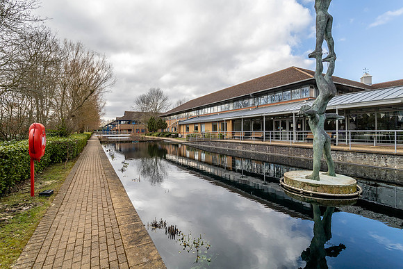 Fountain Court 010