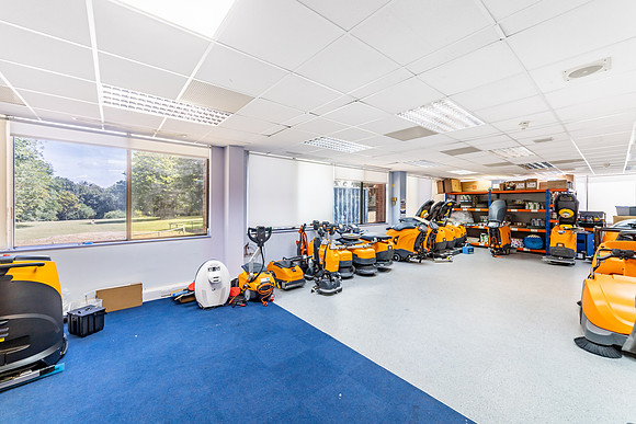 Pyramid Close - Weston Favell-132