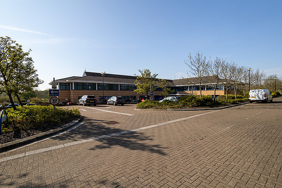 Eskan Court MK-33