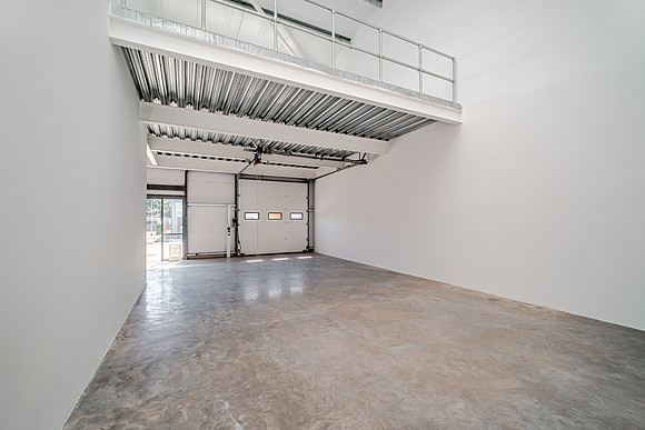 wareouse-set-190826-142