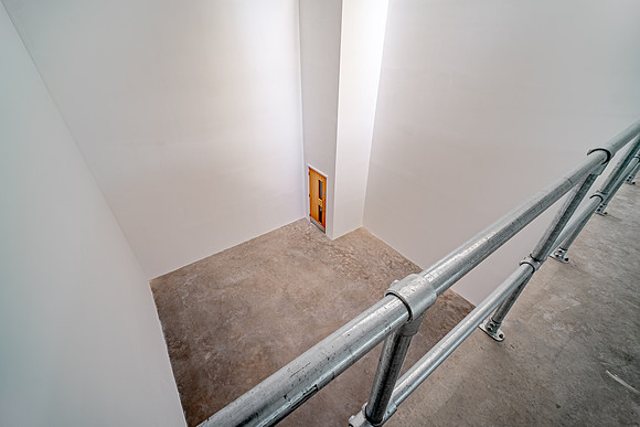 wareouse-set-190826-152